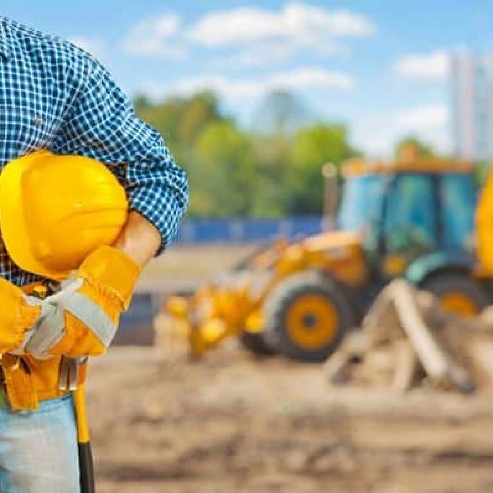 tradie-with-excavator-resize tradie-with-excavator-resize